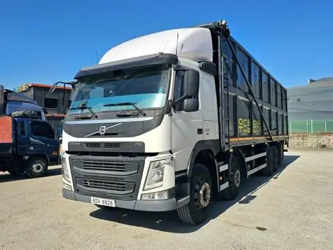 볼보 FM500 25톤 암롤 2020년식 볼보 FM 무빙워킹 전측면